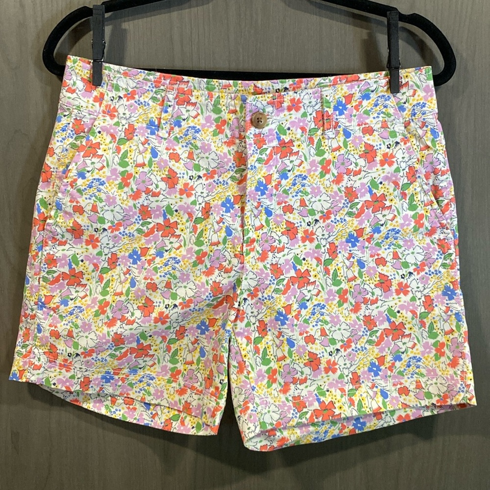 Gap Floral Shorts with 5” Hem